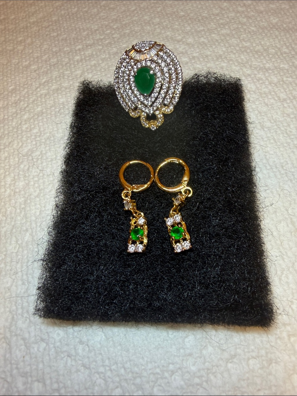 Gold-Tone Green Teardrop ring and Dangle Hoop Earrings Set